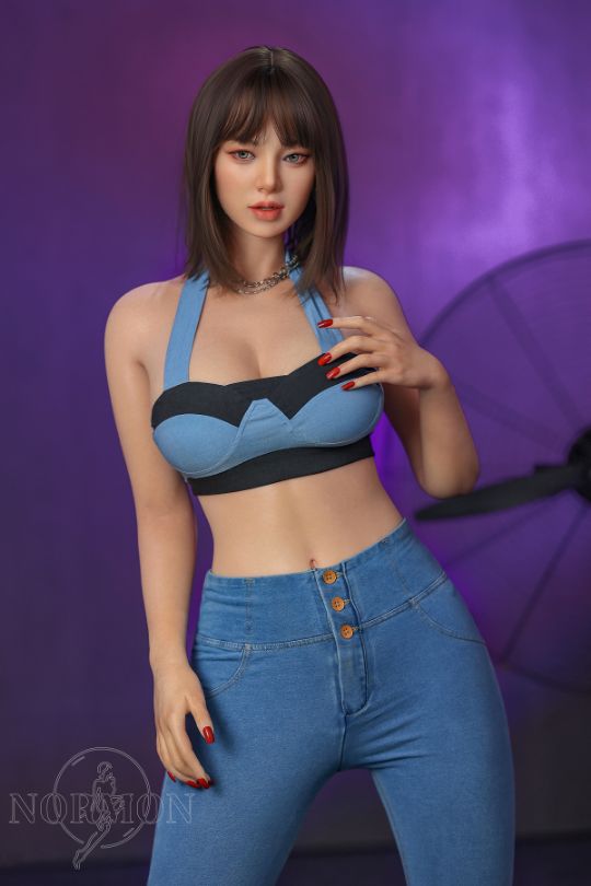 Picture of Linet / 175 cm / E cup / Super realistic silicone doll