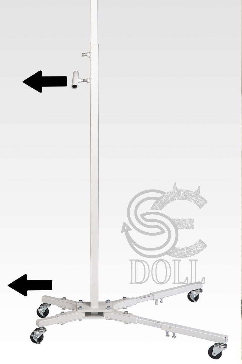Doll hanging stand [+ 6 700 Kč]