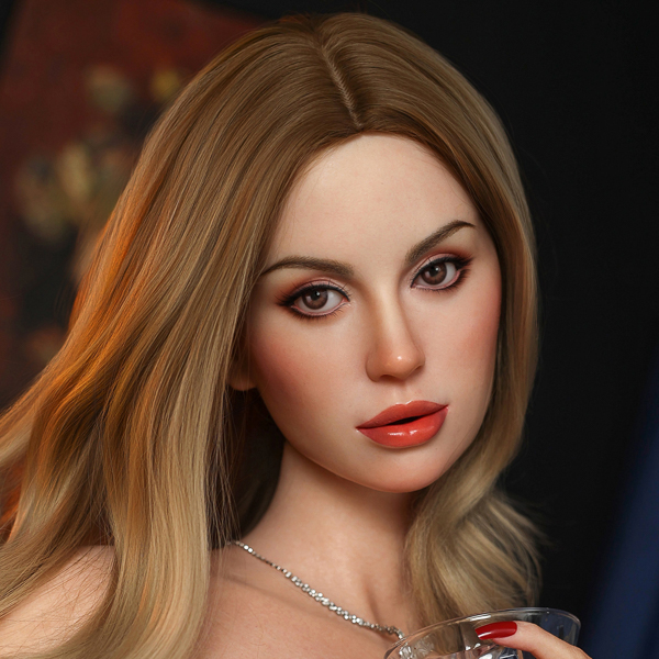Claudia-NM047